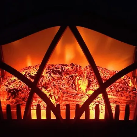 Feriehus Marosrooms *